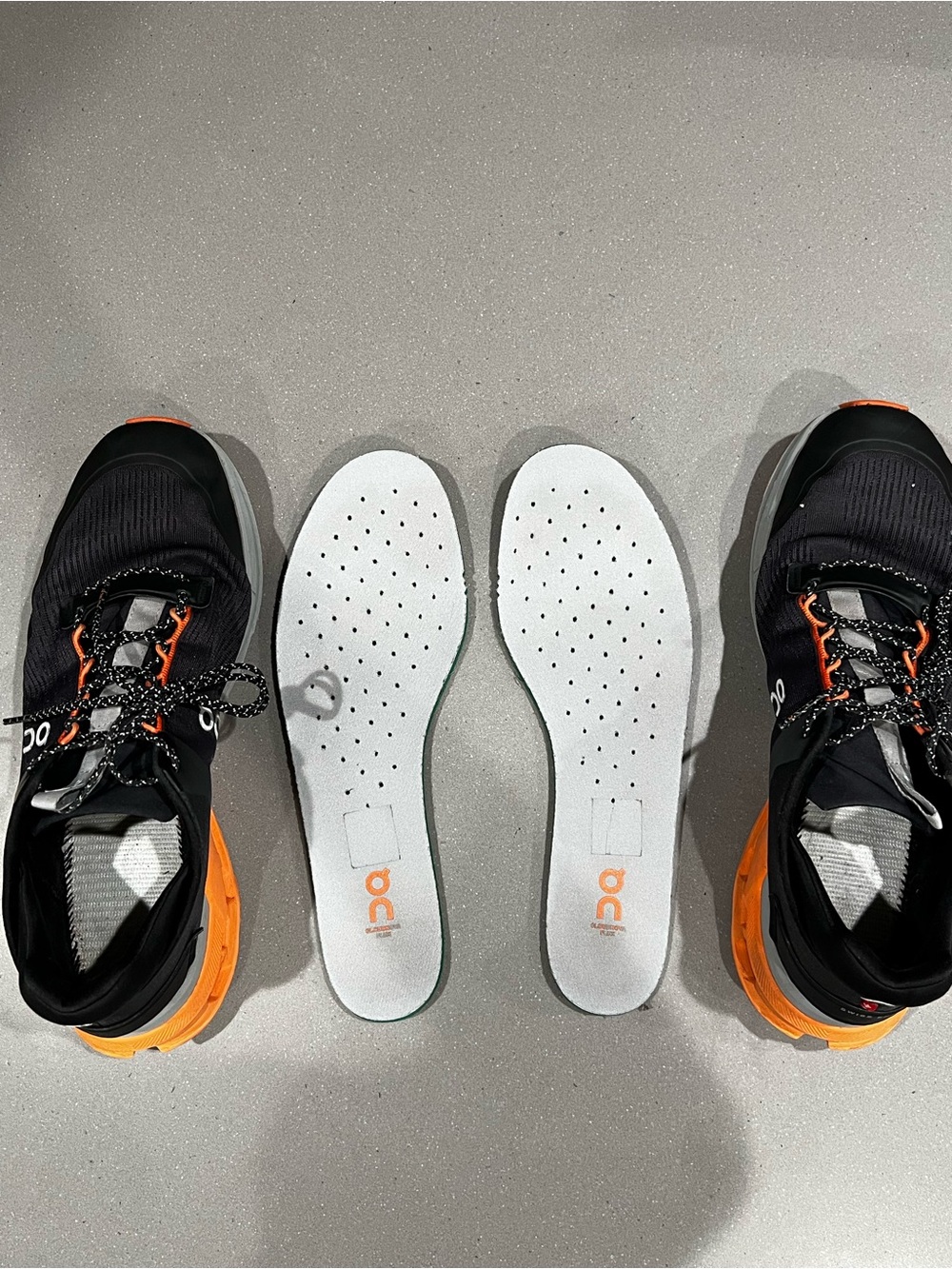 On Cloud Men's Black & Orange Running Shoes - Picture 7 of 13